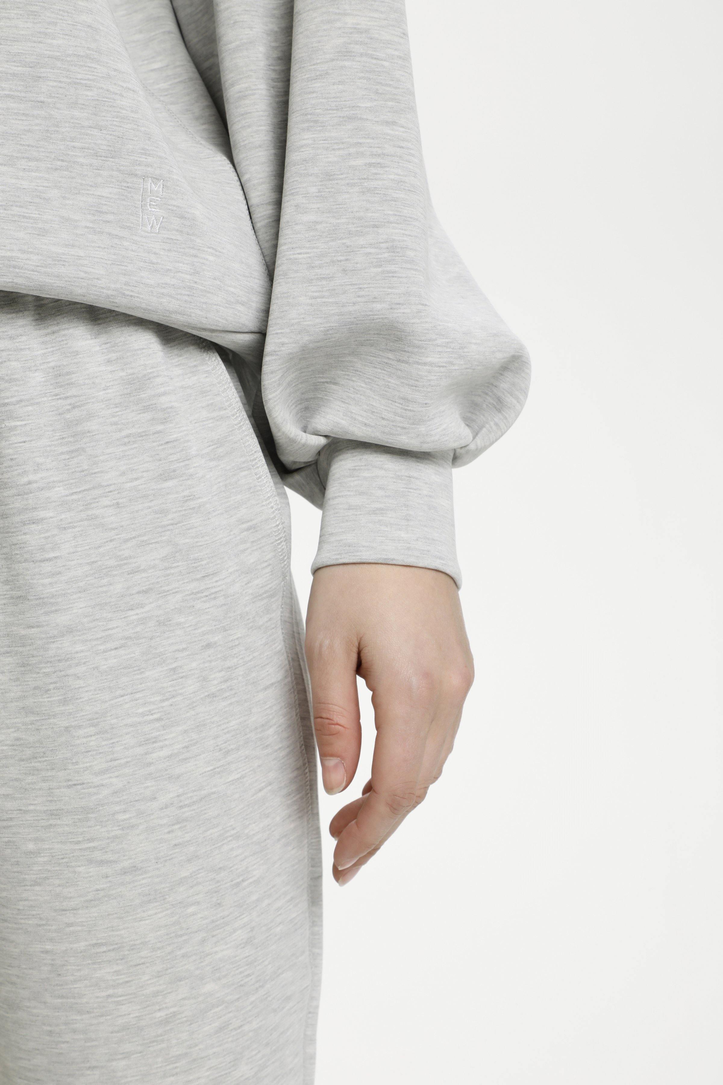 My Essential Wardrobe - The Sweat Blouse - HUSET Men & Women