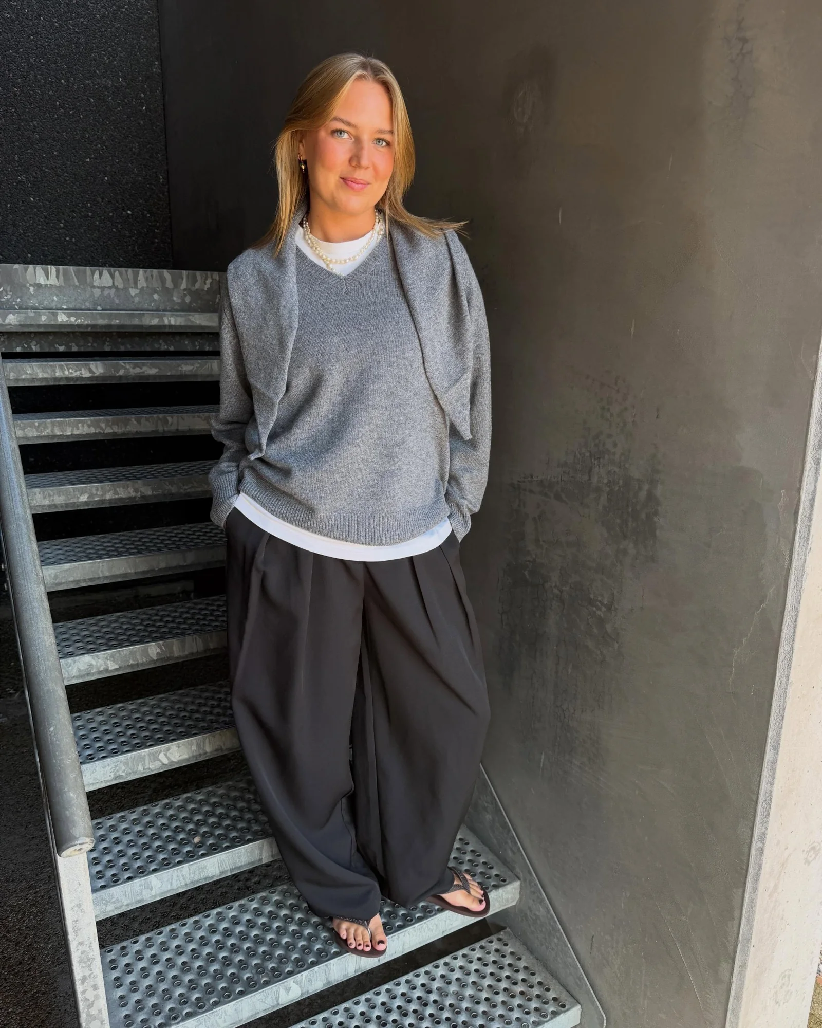 Damenmode und moderne Outfits