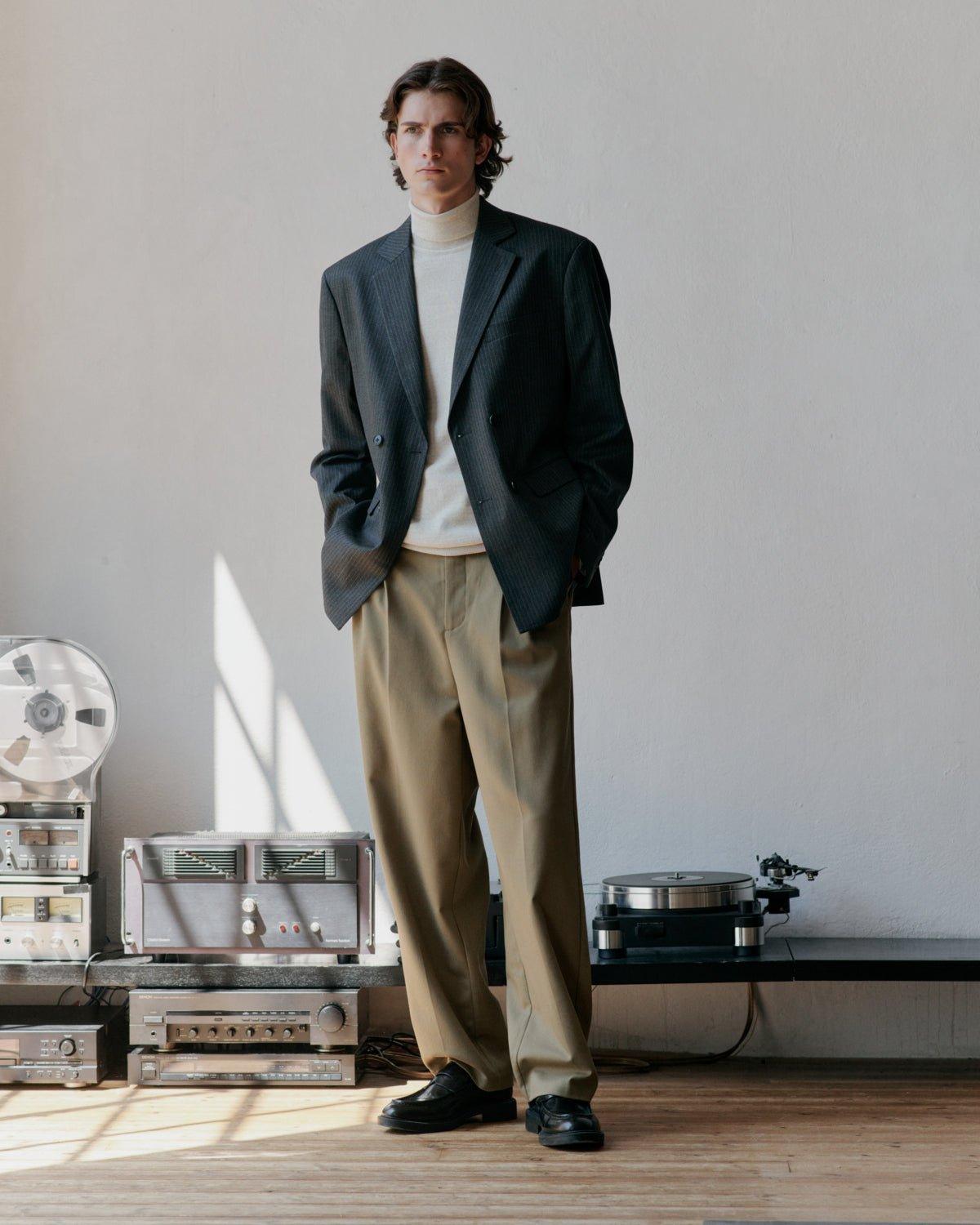 Casual Friday Bruce - Pinstriped relaxed blazer - HUSET Men & Women