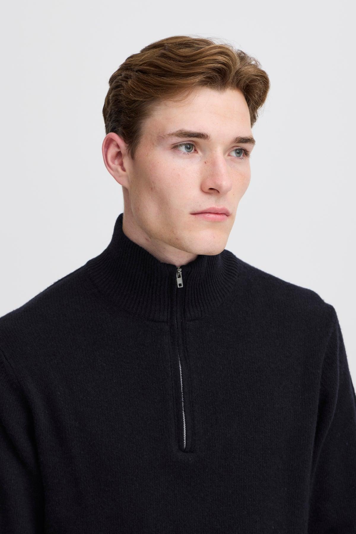 Casual Friday Karl - Halfzip uldstriktrøje i regular fit - HUSET Men & Women