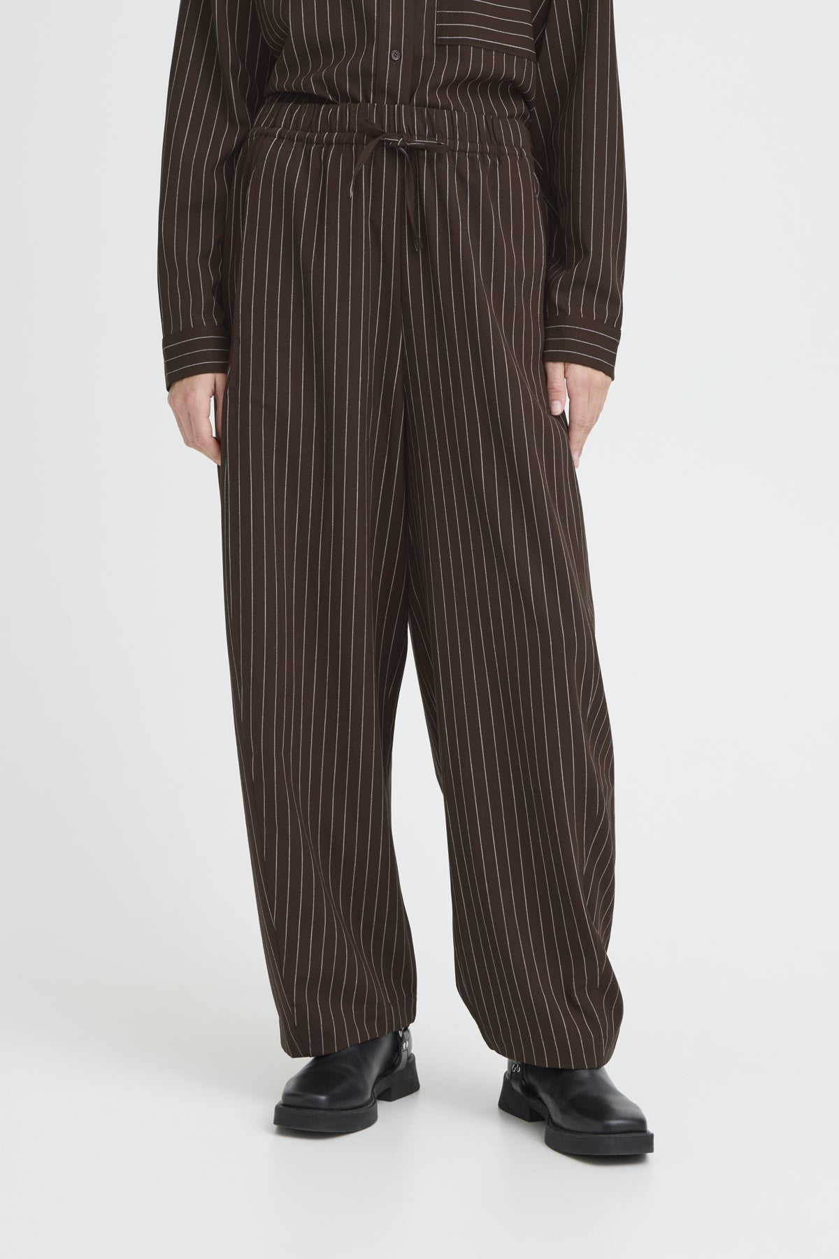 Ichi Trine - Stribede bukser - HUSET Men & Women - ICHI