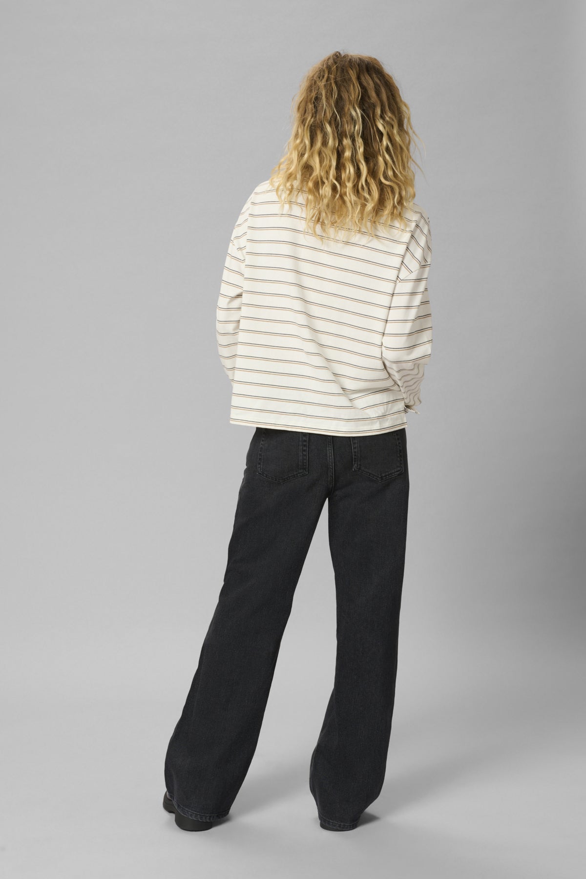 My Essential Wardrobe Louis - high wide jeans - HUSET Men & Women - My Essential Wardrobe