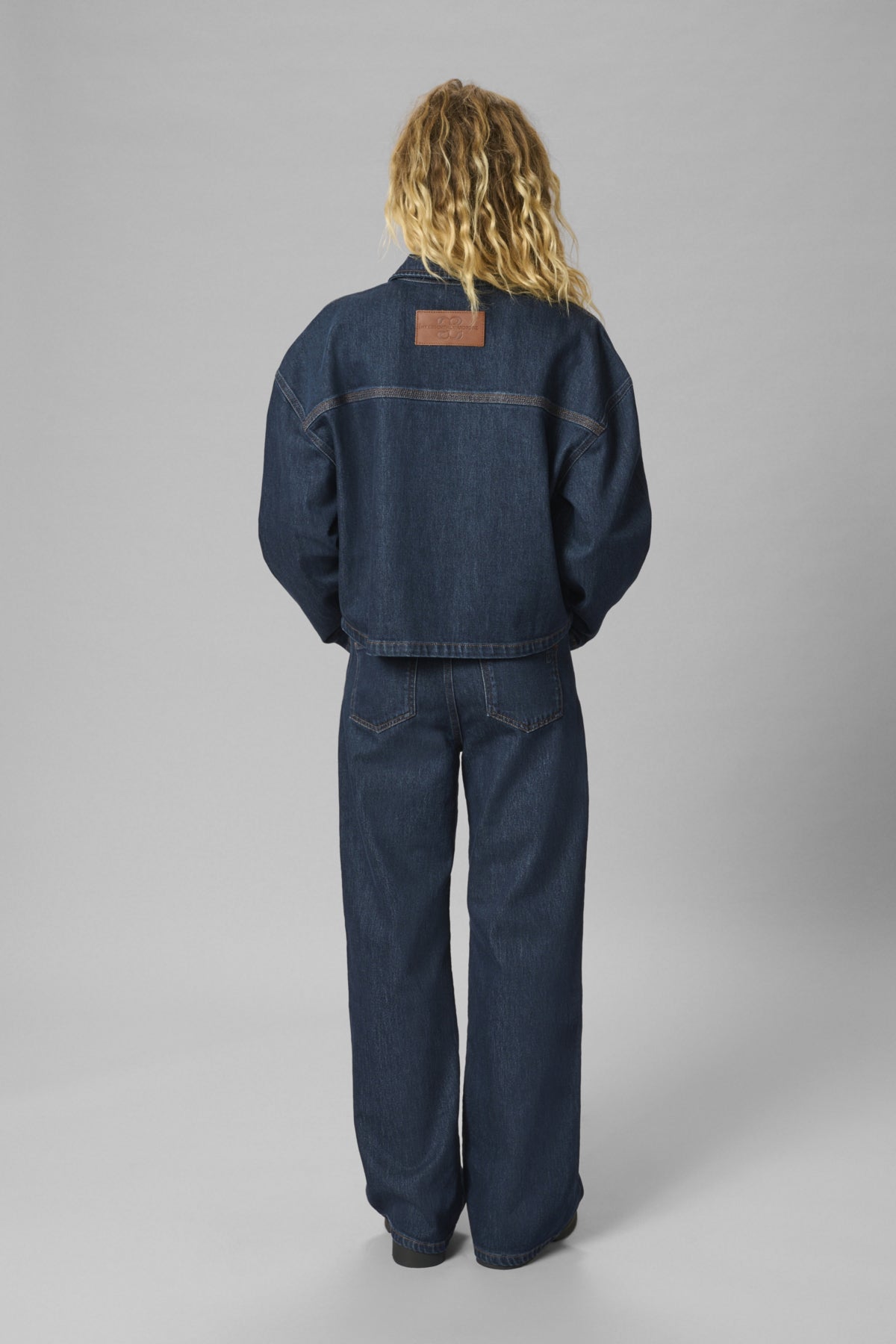 My Essential Wardrobe Malle - Denim jakke - HUSET Men & Women - My Essential Wardrobe