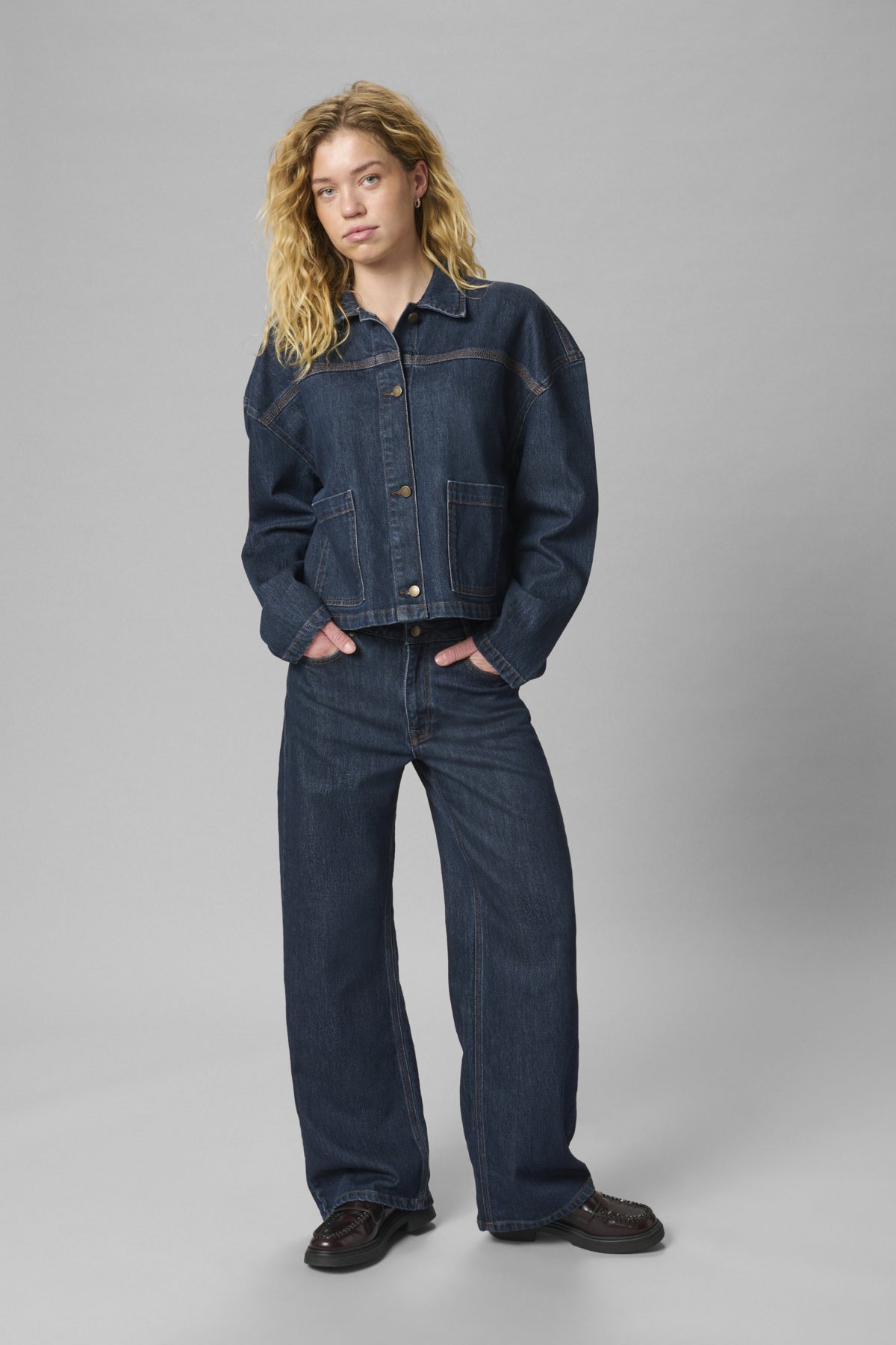 My Essential Wardrobe Malle - Denim jakke - HUSET Men & Women - My Essential Wardrobe