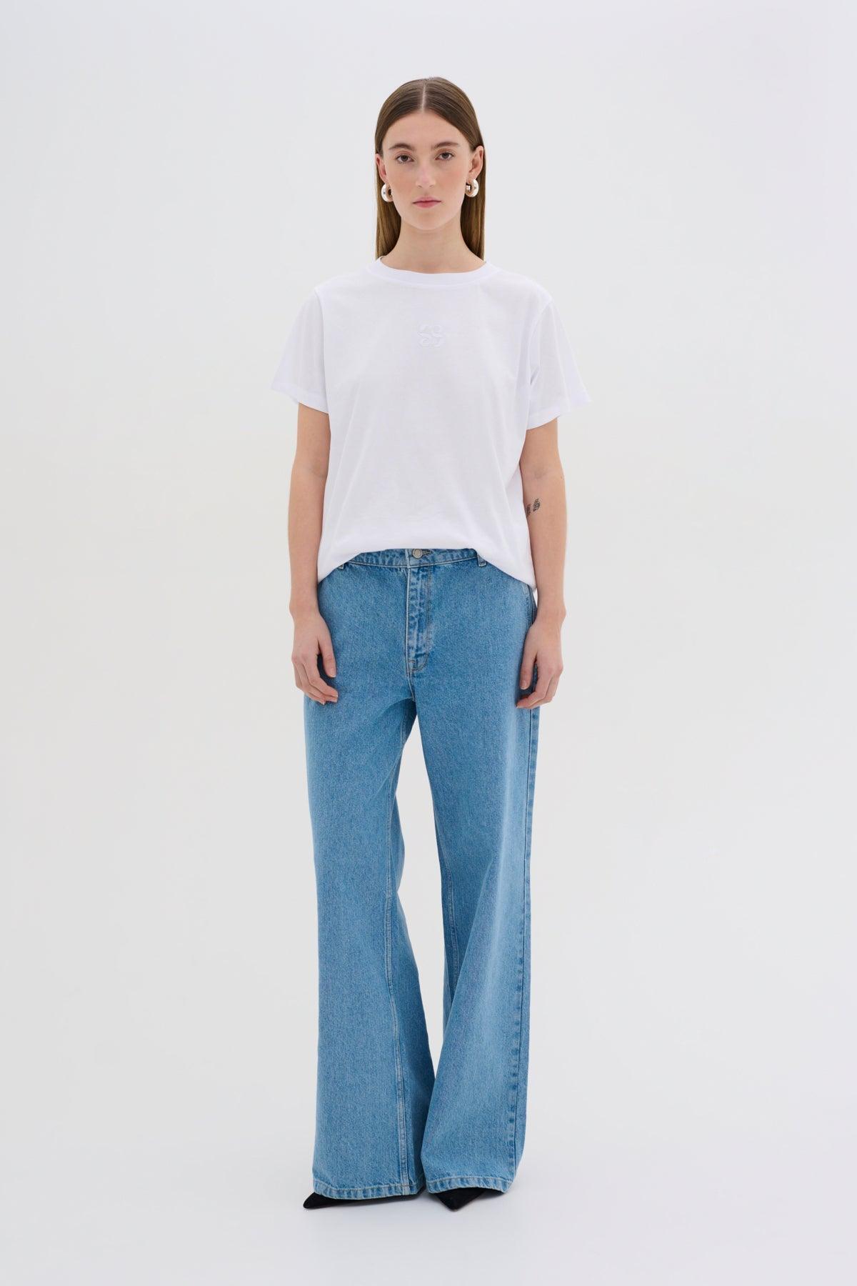 My Essential Wardrobe Seattle - Logo tee - HUSET Men & Women