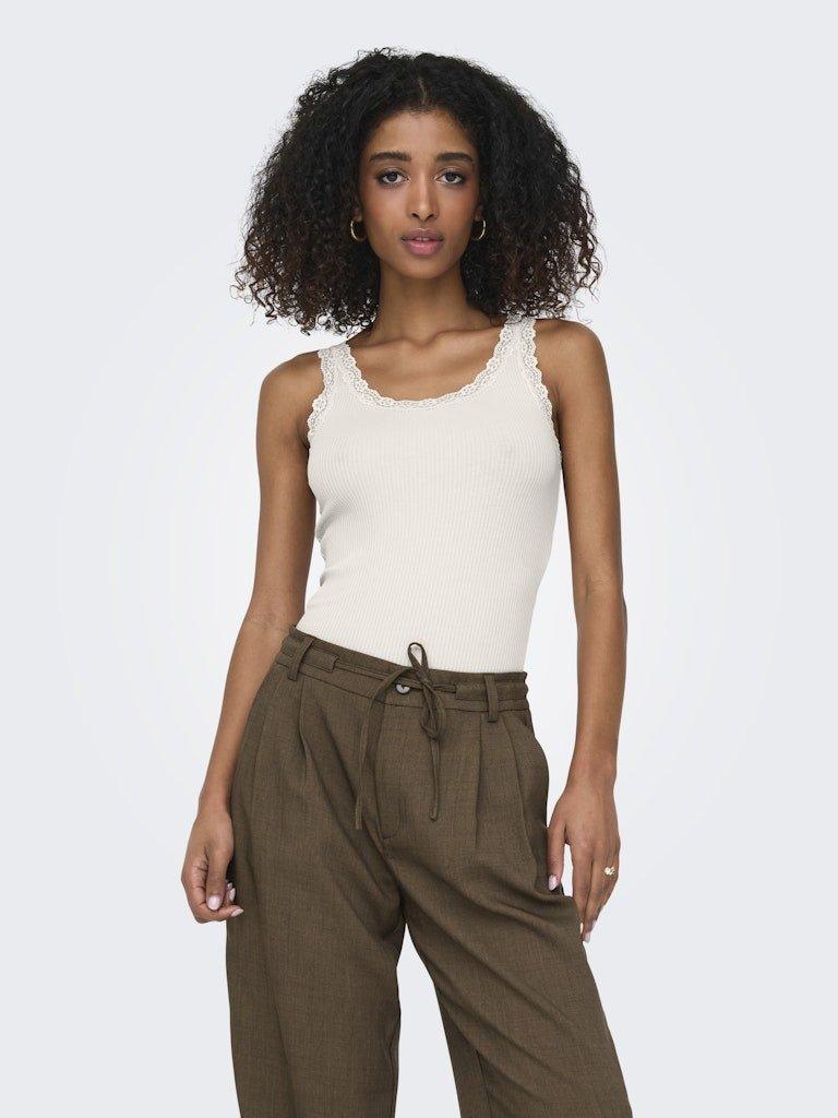 Only Sara Sharai - Blonde tanktop - HUSET Men & Women