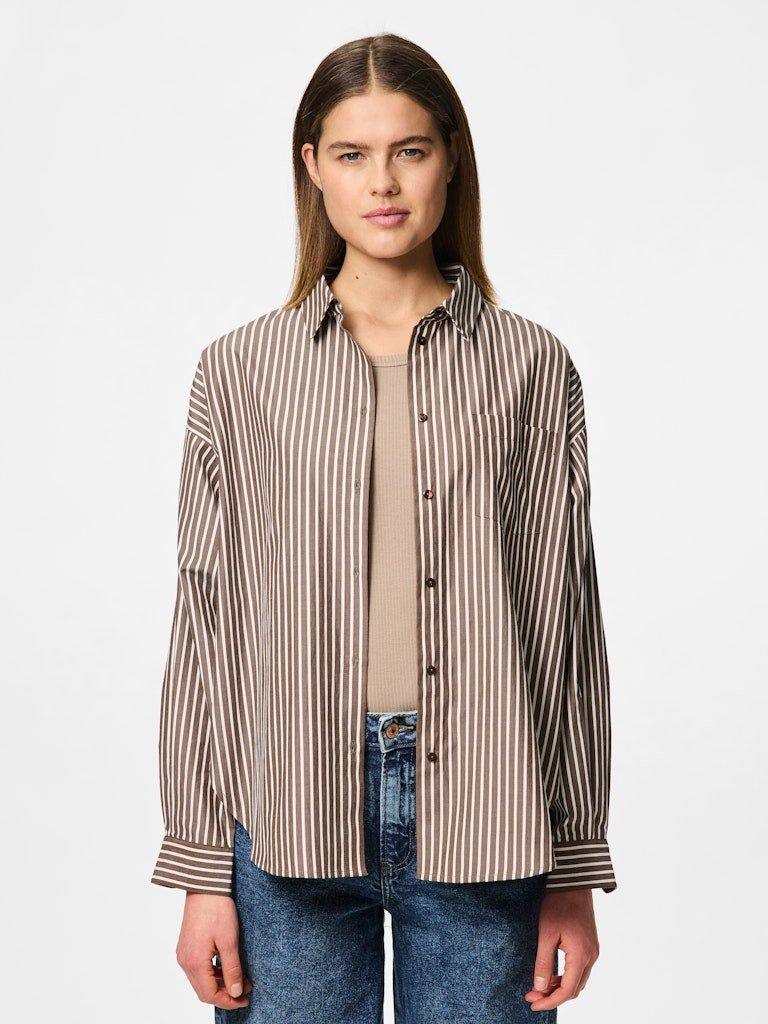 Pieces Femme - Loose fit skjorte - HUSET Men & Women