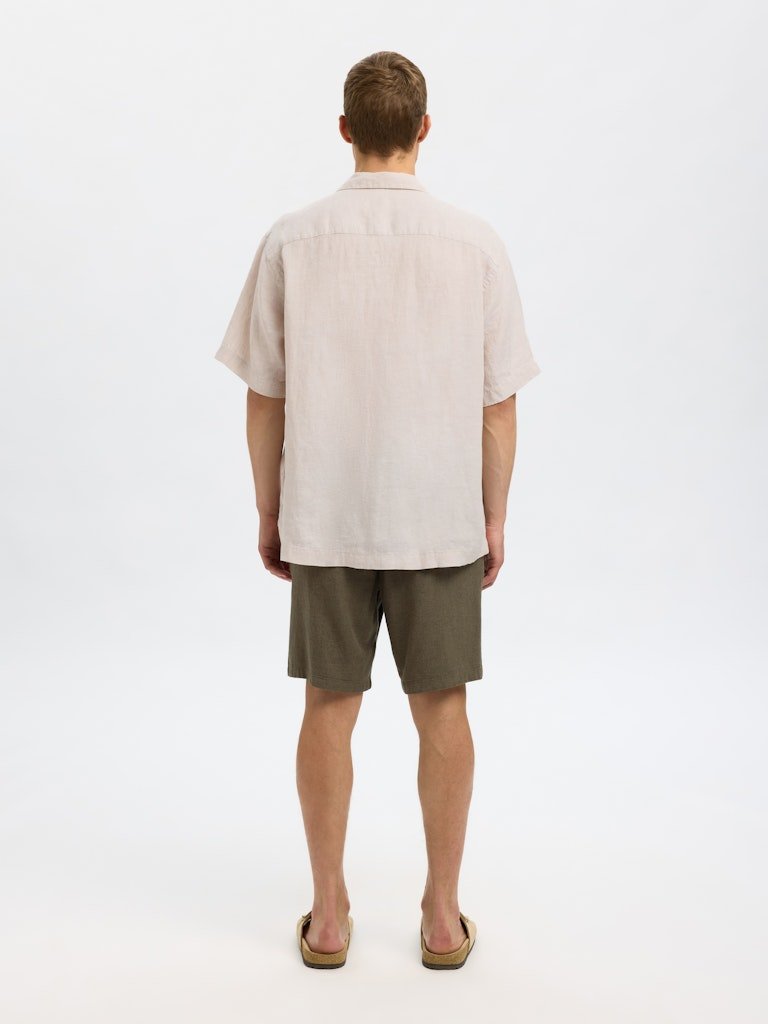 Selected Homme Relax Kylian - Kortærmet hør skjorte - HUSET Men & Women - Selected Homme