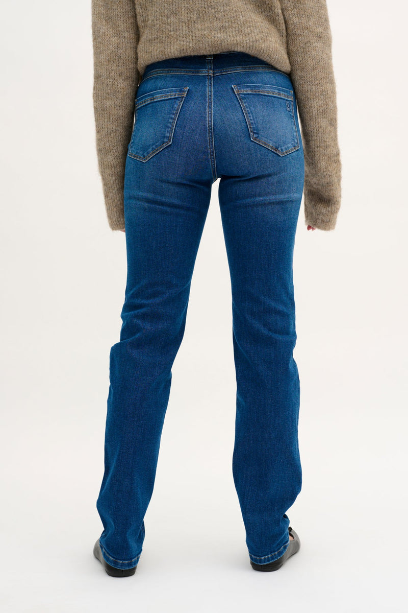 My Essential Wardrobe 33 Celina - High straight jeans - HUSET Men & Women (8007770734844)