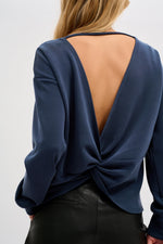 My Essential Wardrobe Elle - Knot Blouse - HUSET Men & Women (7988889944316)