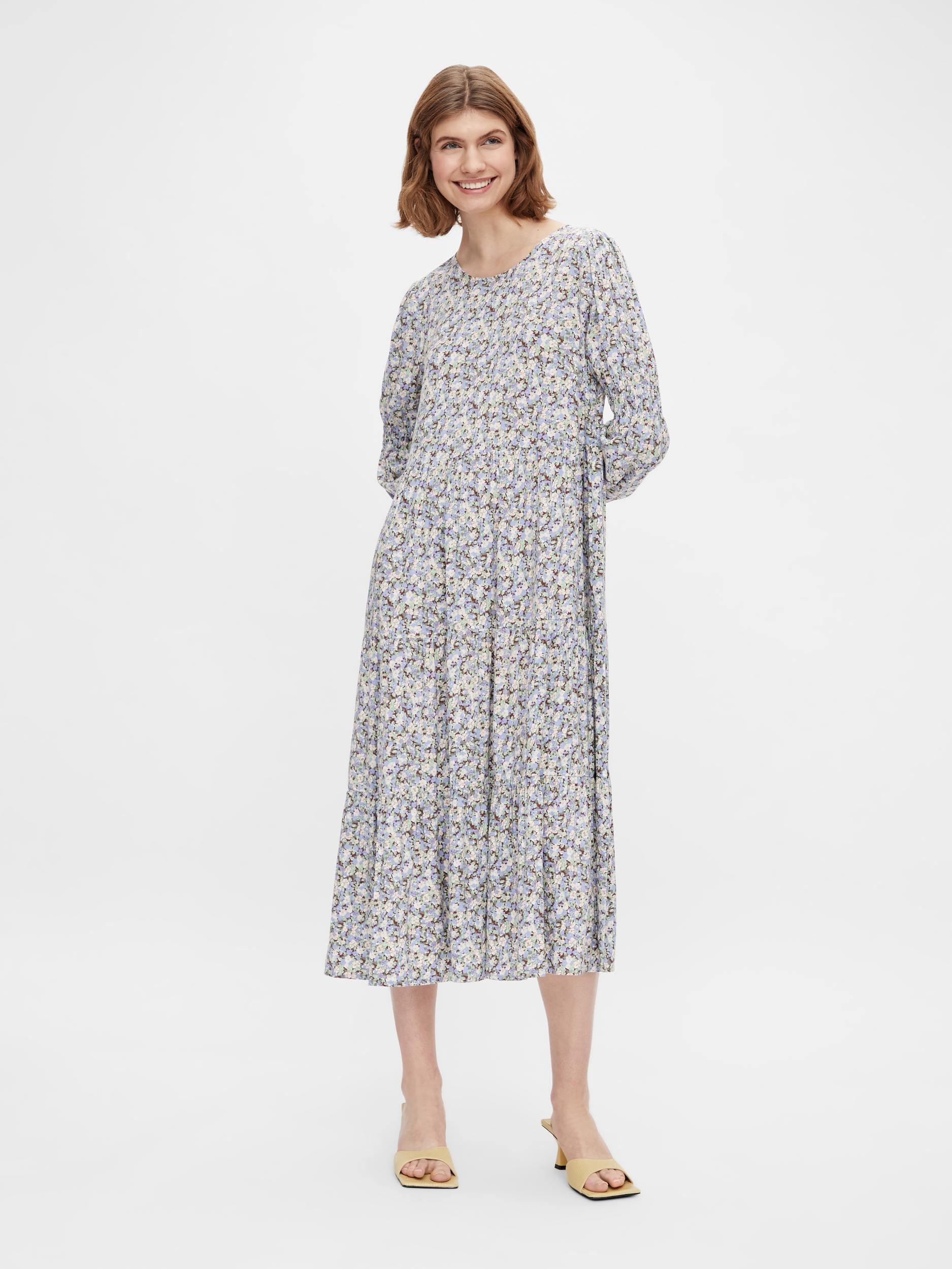 Pieces Fuenta - Blomstret midi kjole - HUSET Men & Women