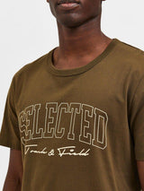 Selected Homme Bene - Relax fit T-shirt med logo - HUSET Men & Women