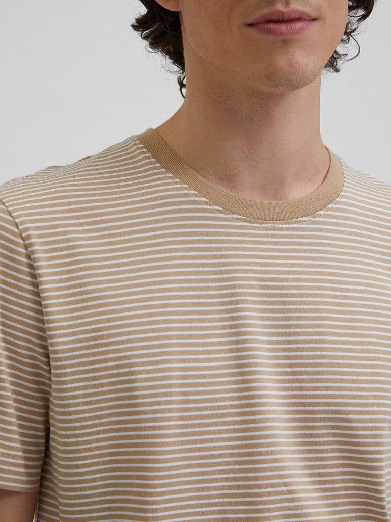 Selected Homme Norman 180 - Stribet T-shirt i økologisk bomuld - HUSET Men & Women